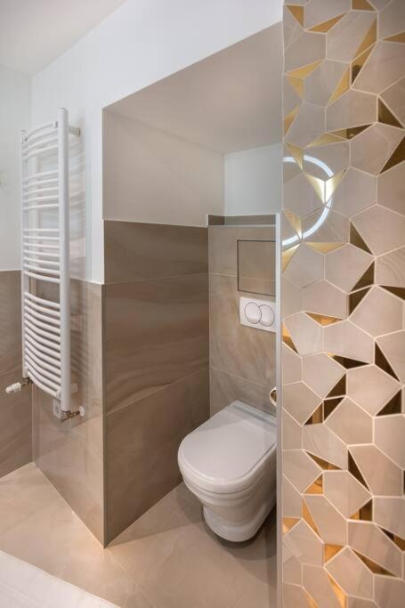 Orangehomes Luxury Apartment Next To Gellert Hill Budapest Eksteriør bilde